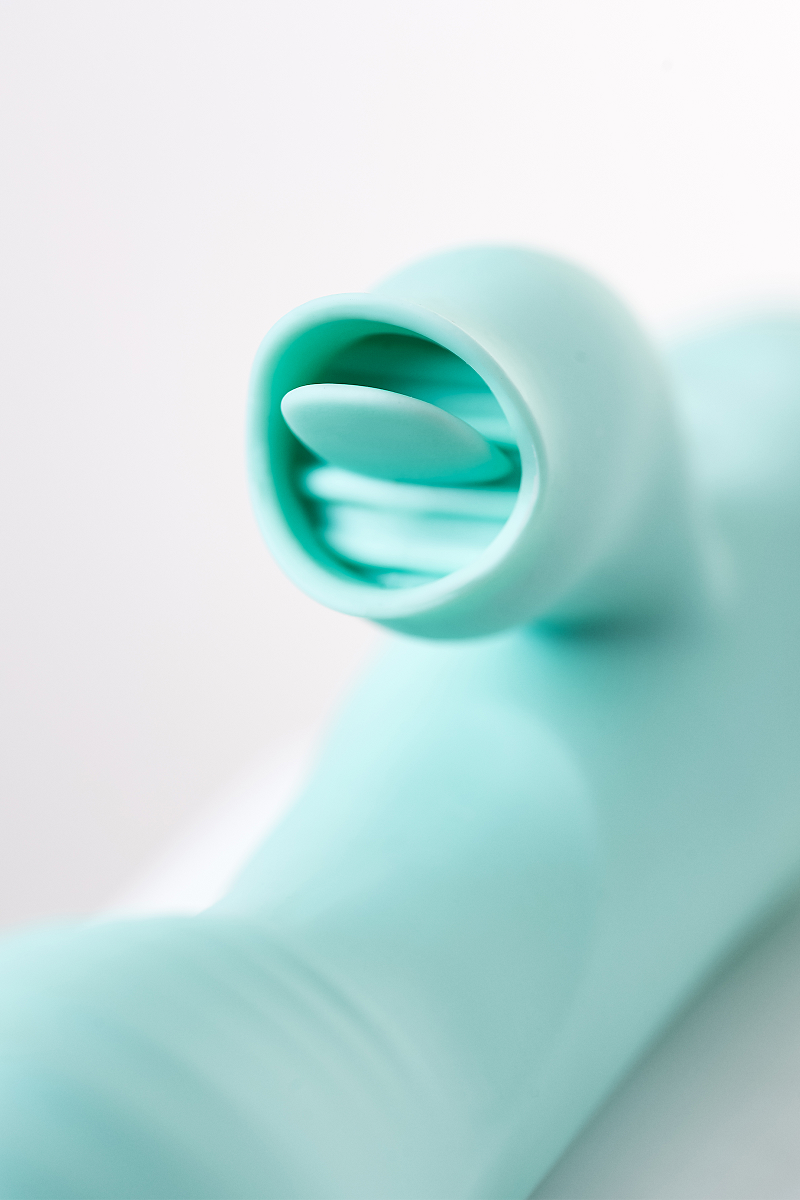 Вибратор с клиторальным стимулятором и язычком, JOS MILO, силикон, мятный, 20 см